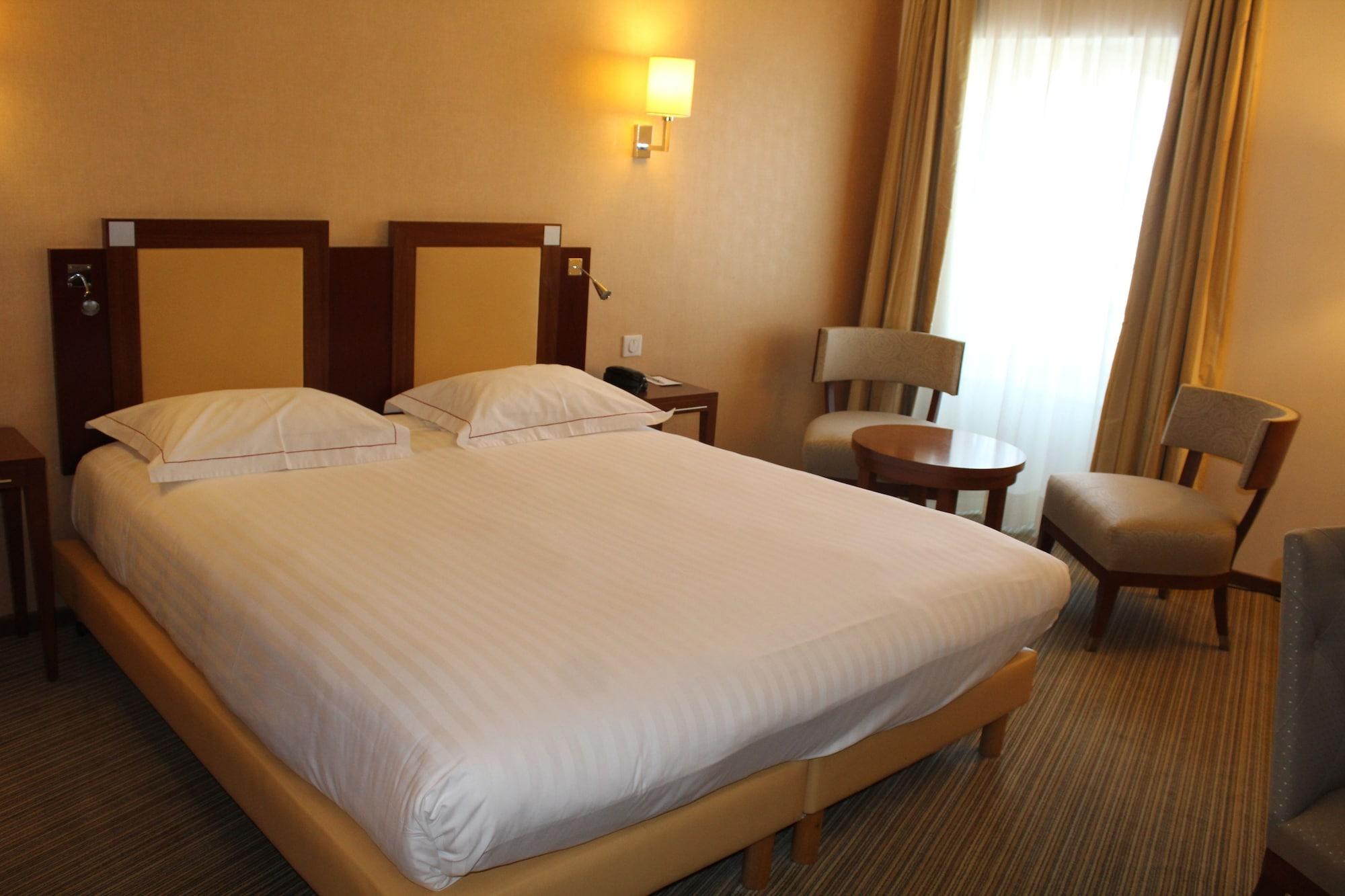 בורז'ה Best Western Plus Hotel D'Angleterre מראה חיצוני תמונה