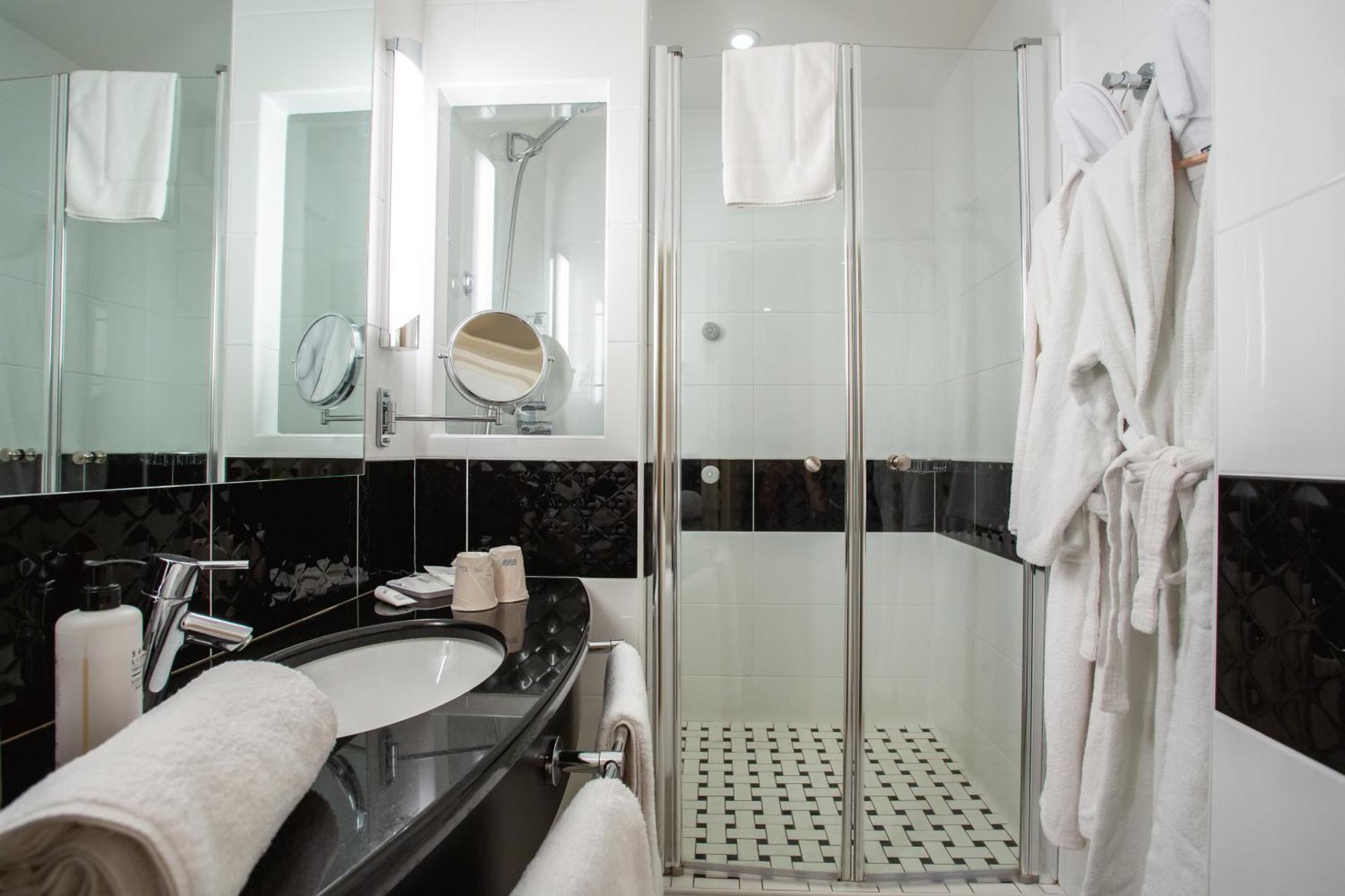 בורז'ה Best Western Plus Hotel D'Angleterre מראה חיצוני תמונה